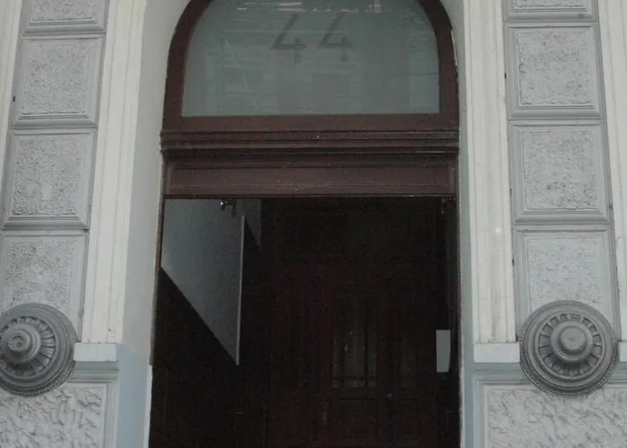 Herberge: Buch-Ein-Bett Hostel